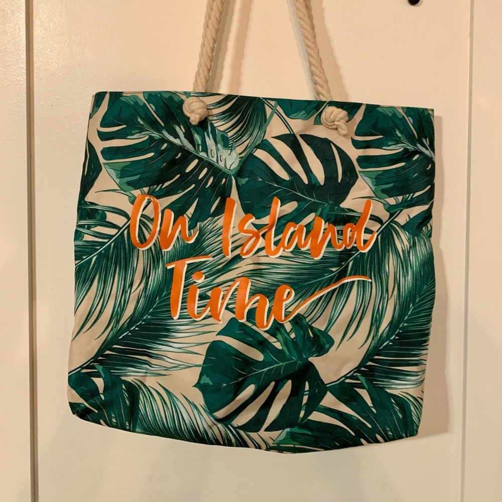 Aerie Tote Bag
